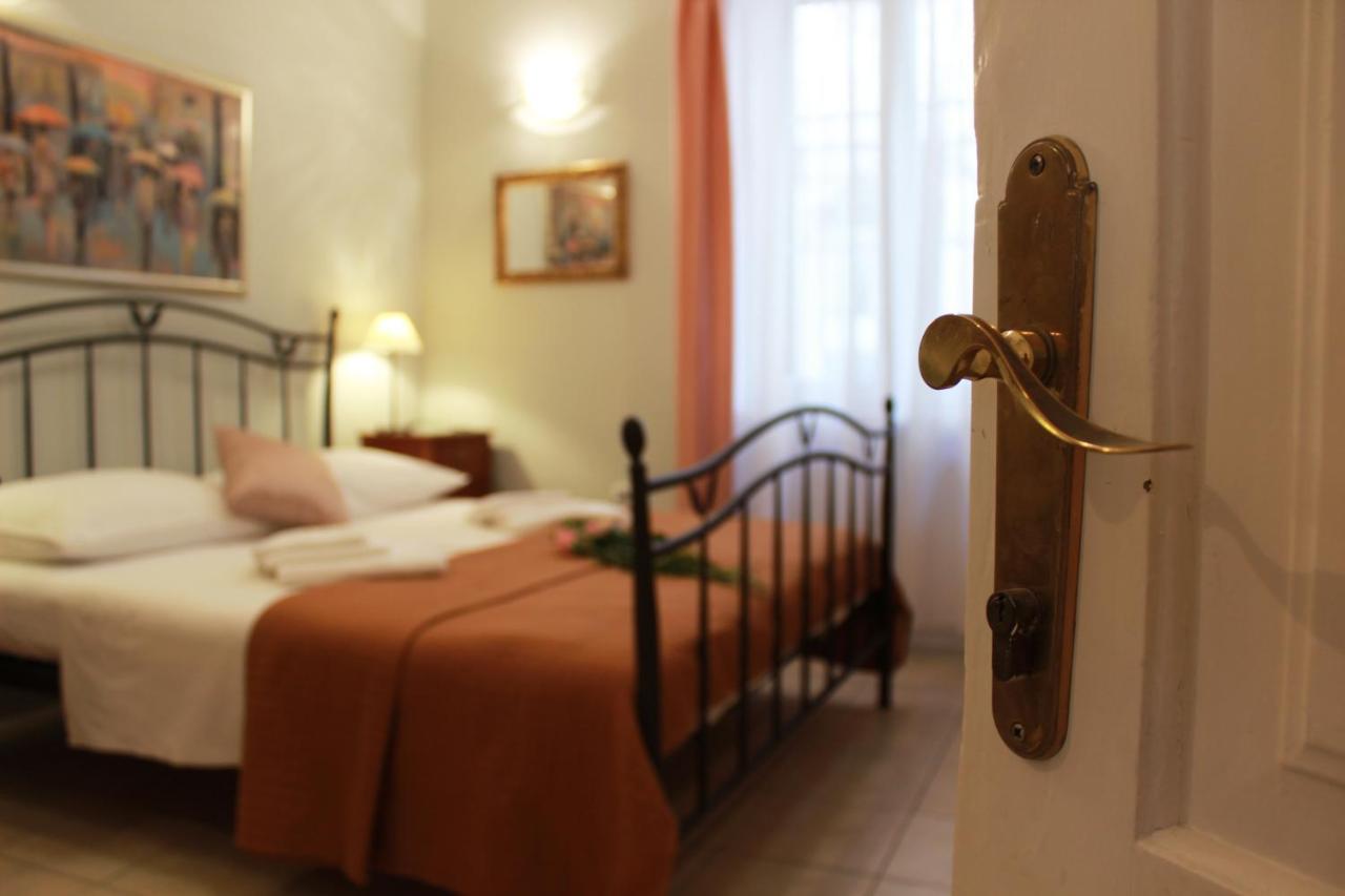 Adagio Theatre Apartment Сплит Екстериор снимка