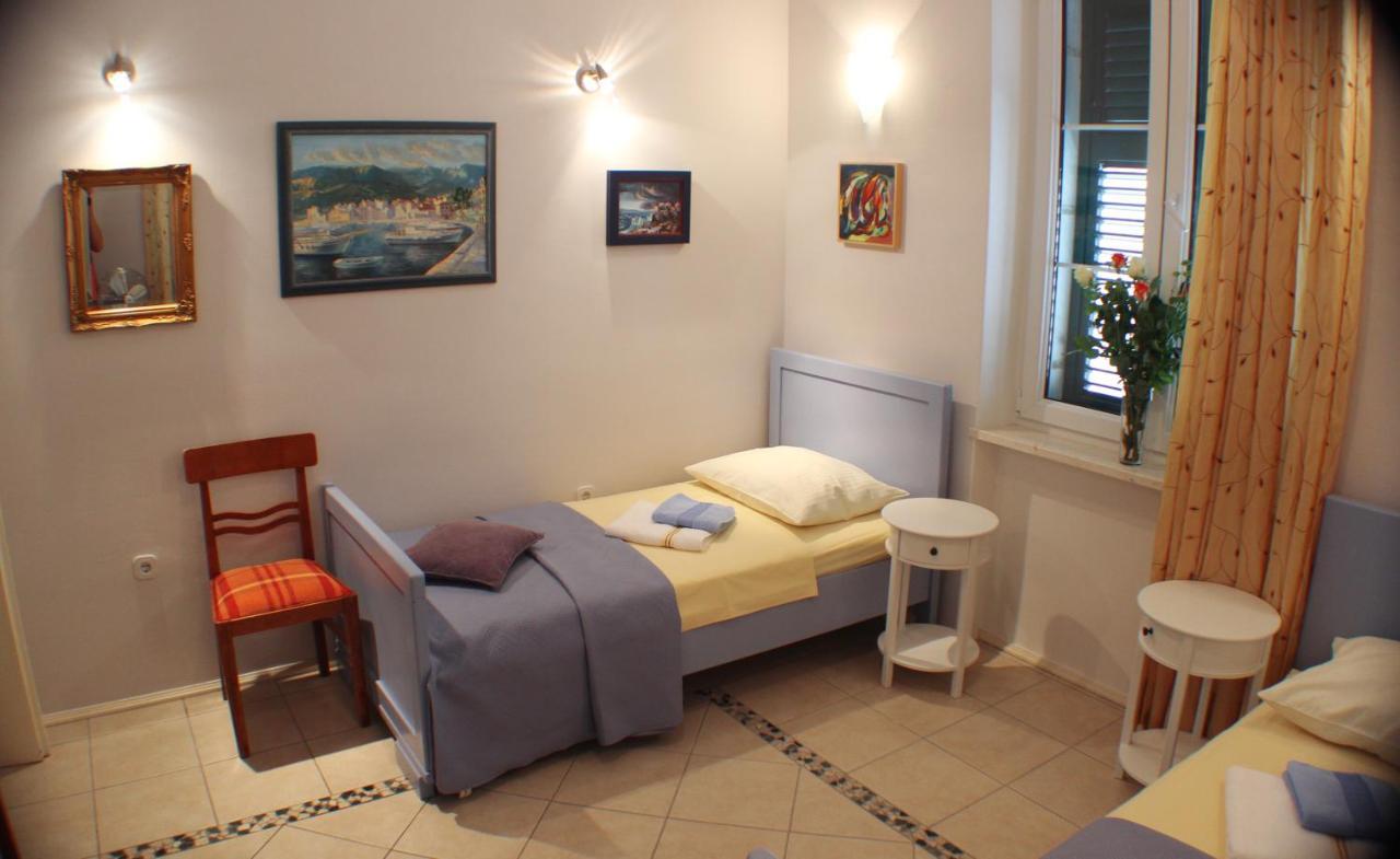Adagio Theatre Apartment Сплит Екстериор снимка