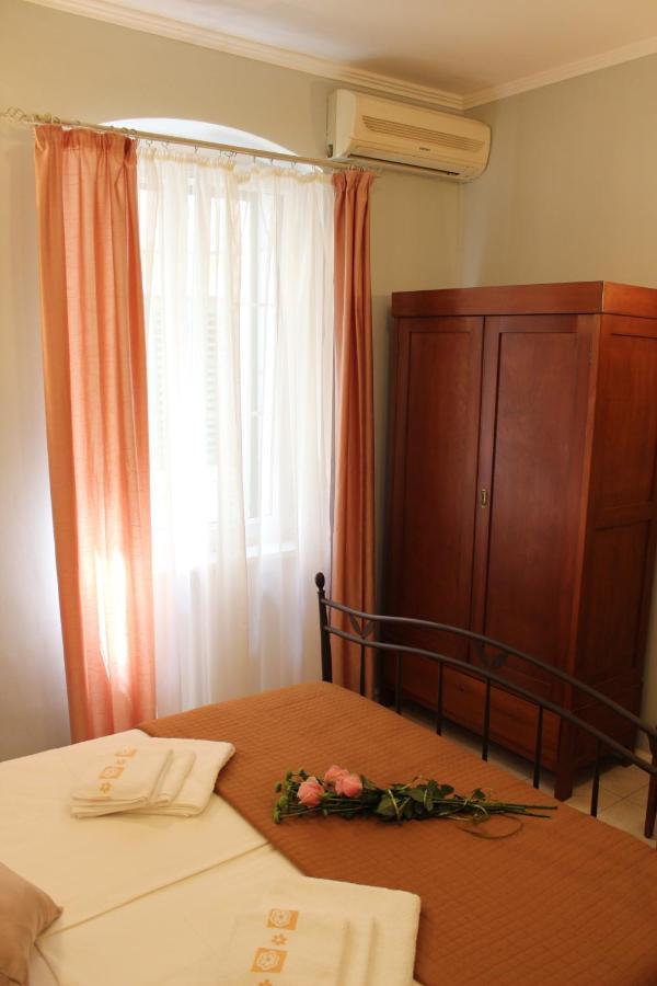 Adagio Theatre Apartment Сплит Екстериор снимка